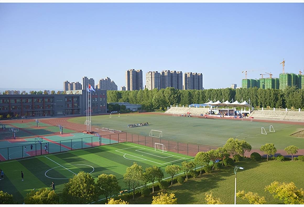 豫见未来:走进焦作市宇华实验学校