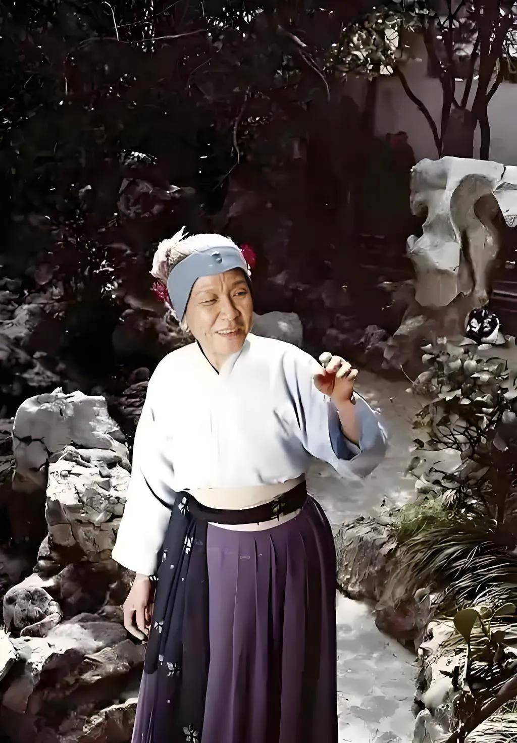 突发观众恨了30年的刘姥姥走了76岁演刘姥姥活灵活现