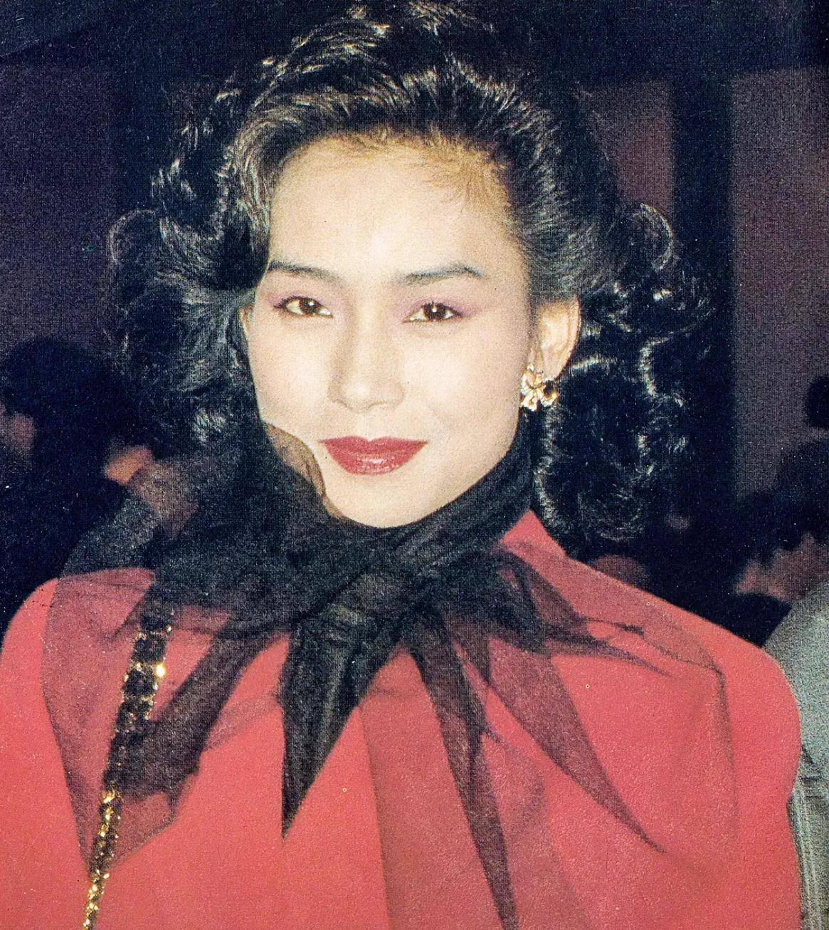 90年代香港乐坛巅峰期的十位惊鸿一瞥的女歌手你还记得哪几位?