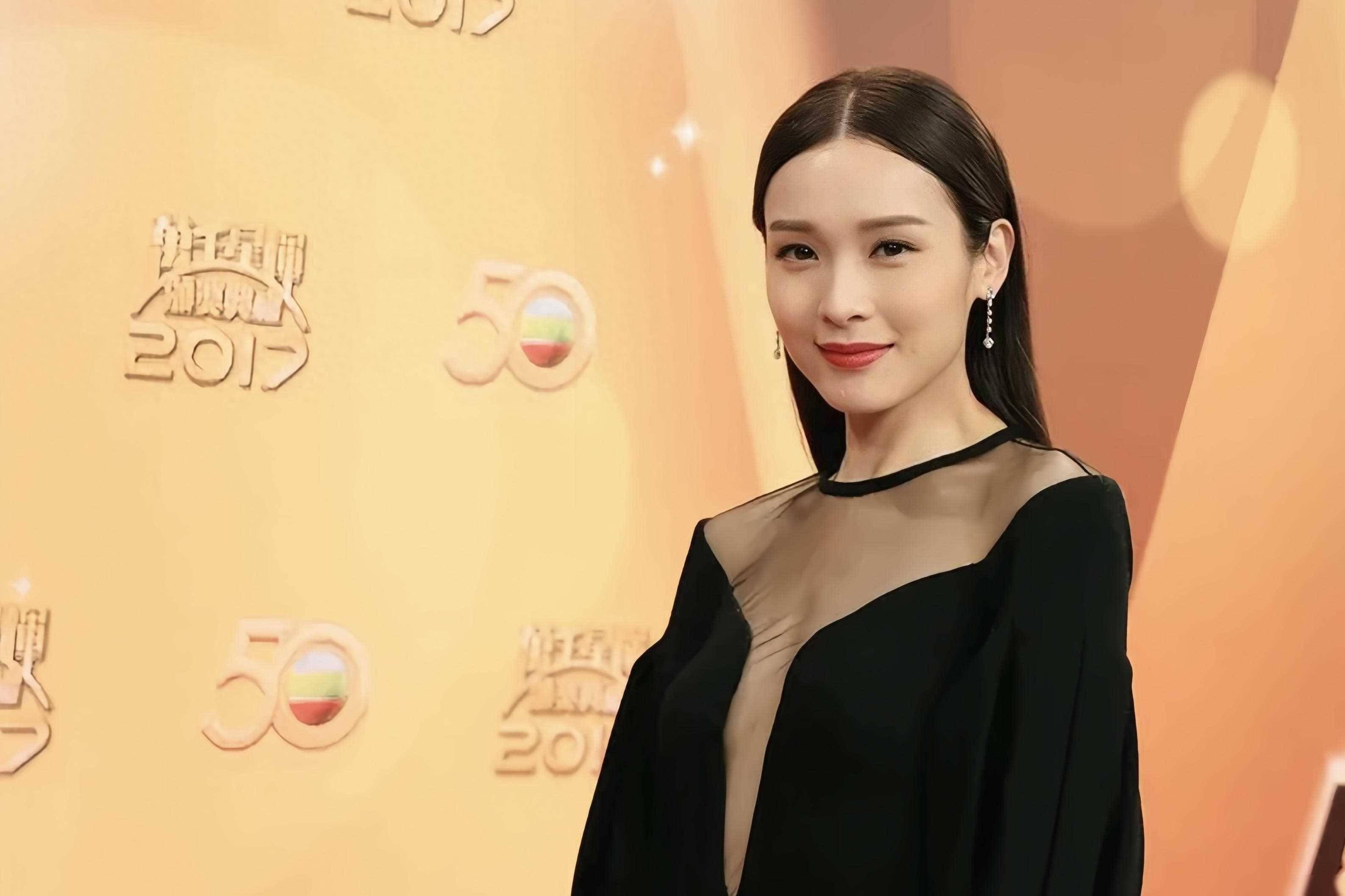 离巢后成立工作室,传获古天乐青睐