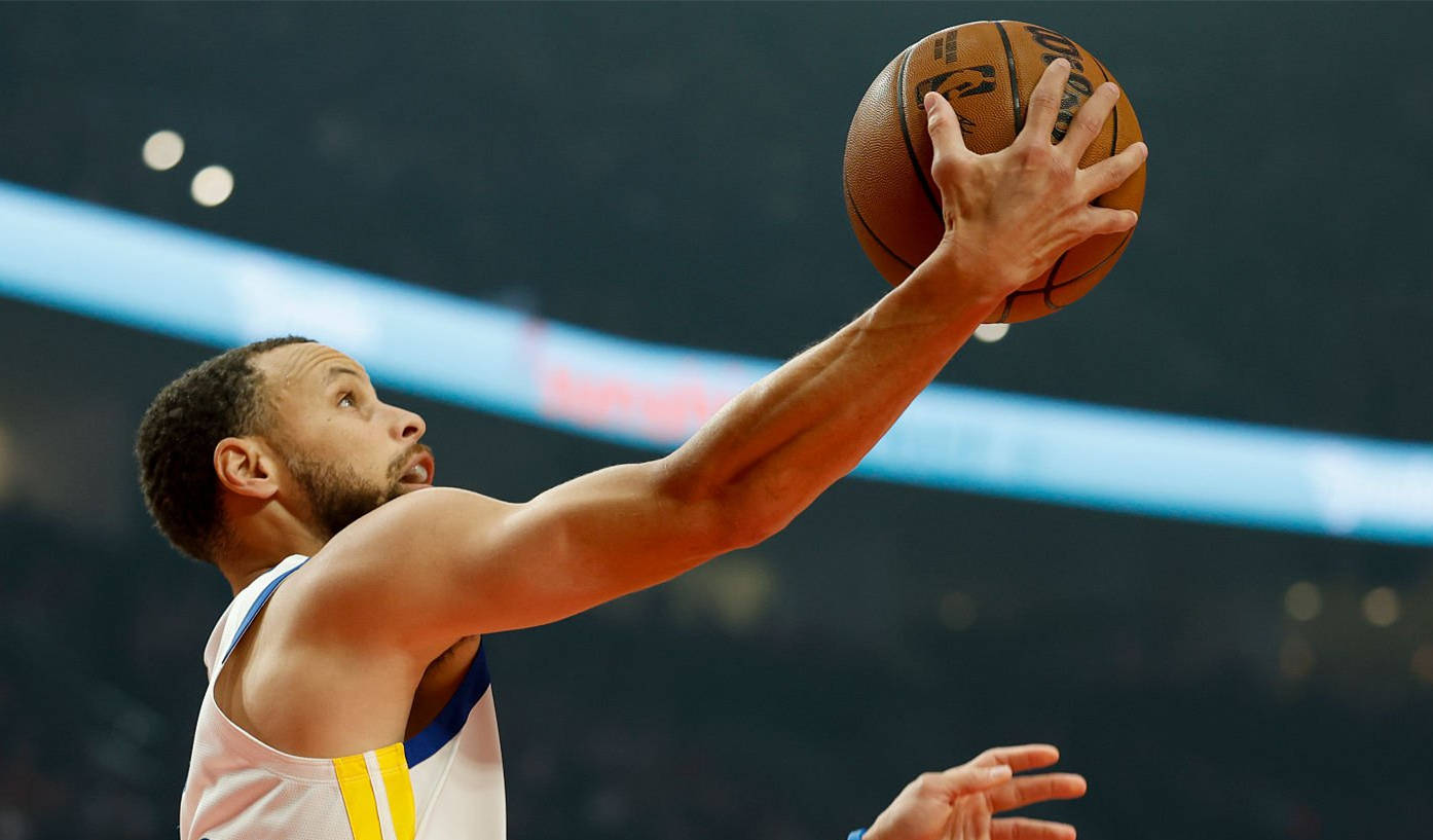 勇士迎转折点,库里手指伤势成隐患?名记:需一人冲击篮筐