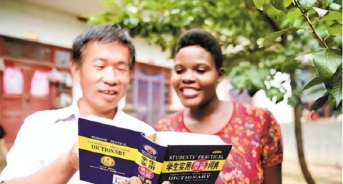 图片[12]-非洲姑娘嫁大18岁河南农民，6年生两娃，喜欢赶集，出门必化妆 -华闻时空