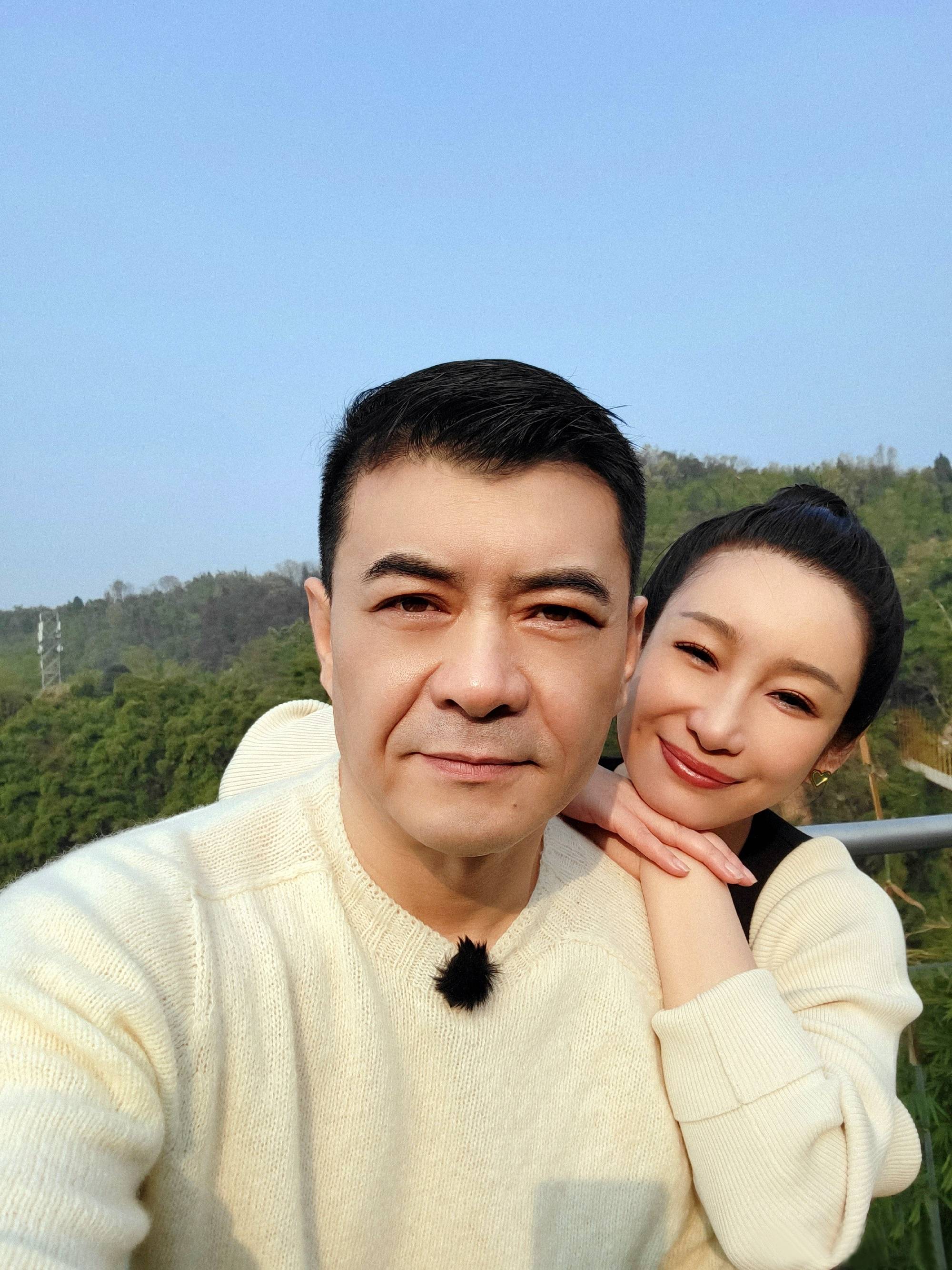 秦海璐:和丈夫感情坎坷,孕期撑全家,让丧子丧夫的婆婆有所依靠