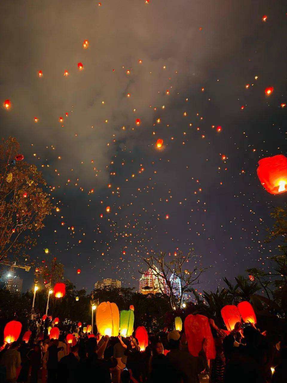 值此傣历新年到来之际,云南省西双版纳州,德宏州,临沧市耿马县等傣族