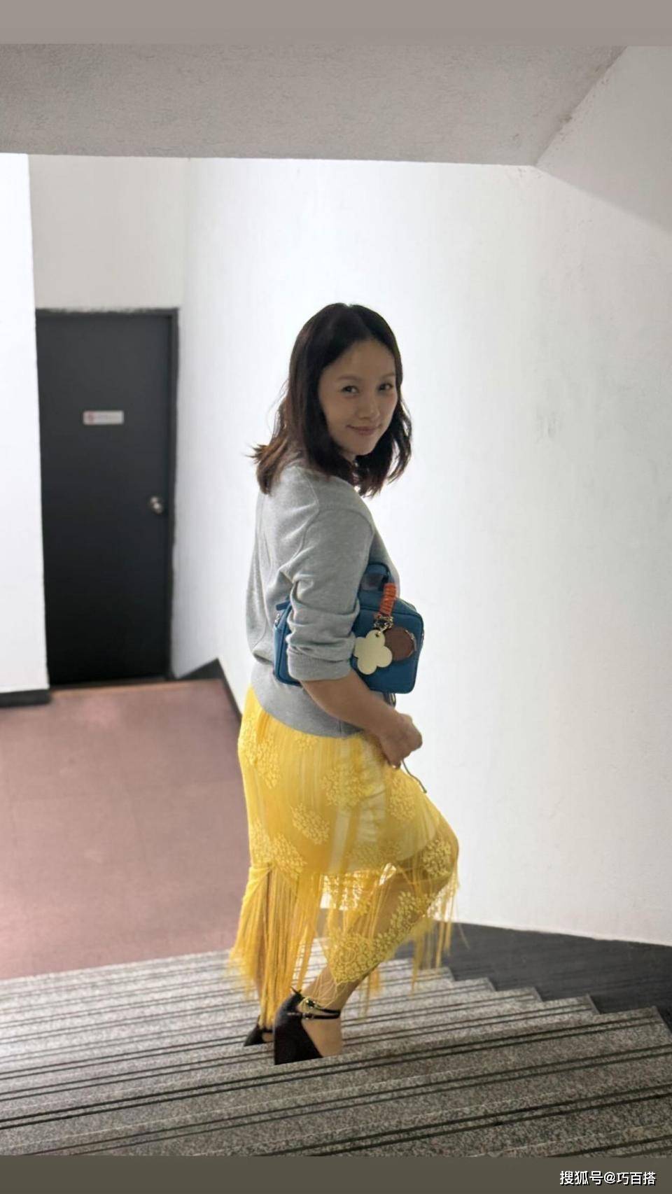 自然派穿搭李孝利真接地气！穿搭不拘小节，各种造型让人目不暇接