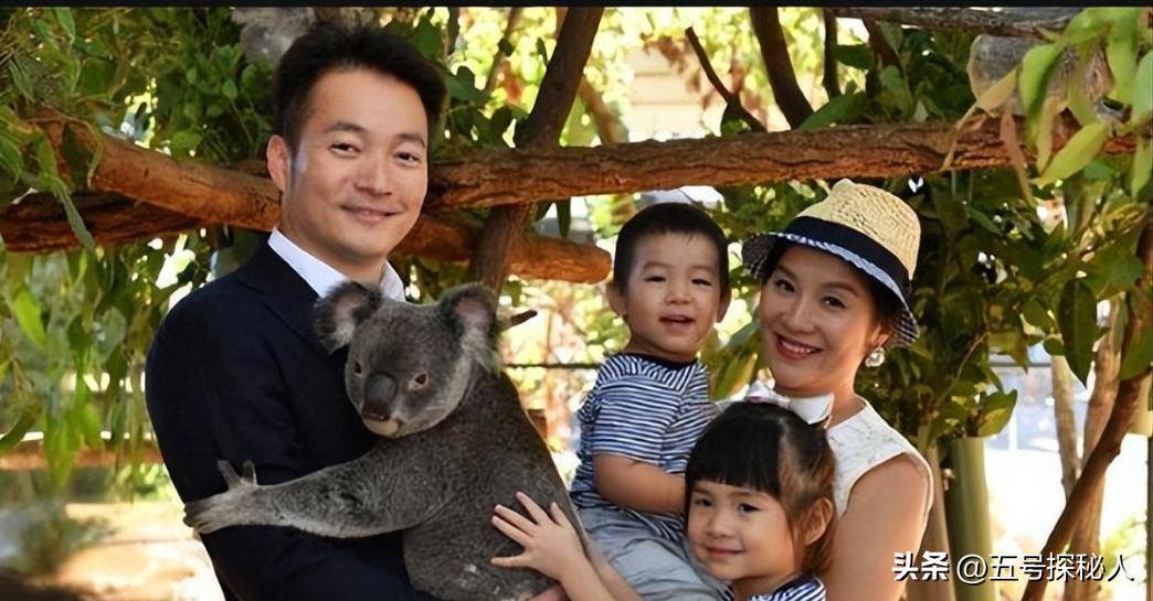 47岁喻恩泰断崖式衰老,38岁主持人妻子美艳如初,儿女都随父亲