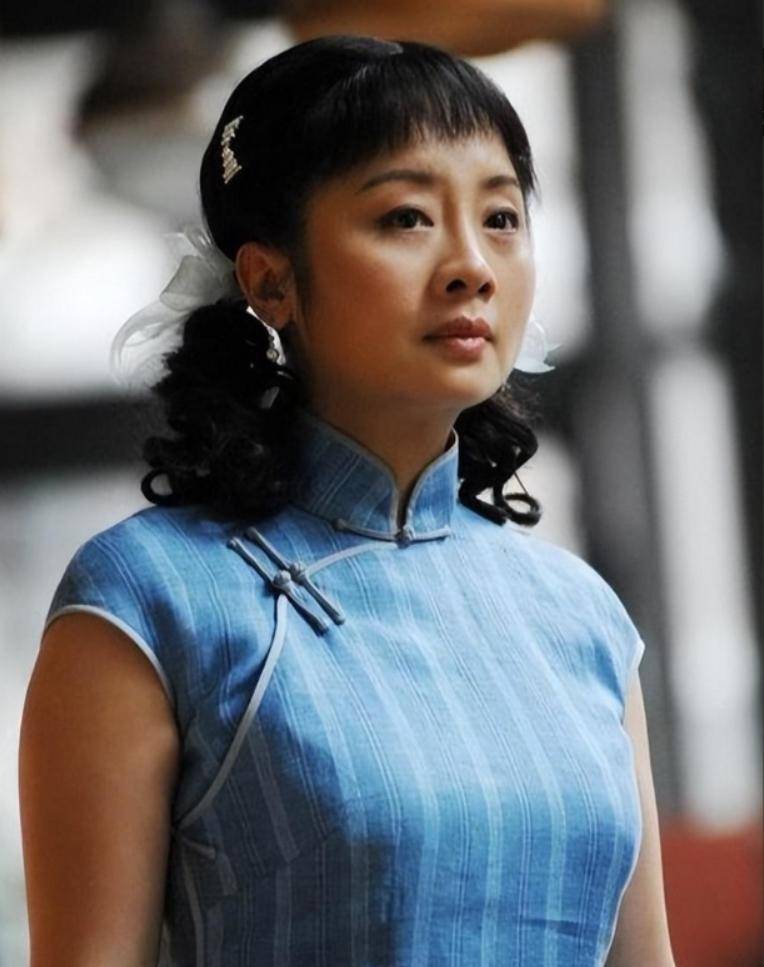 唐静:与王新军离异后,发誓不再嫁人,她与儿子的生活状况怎样?