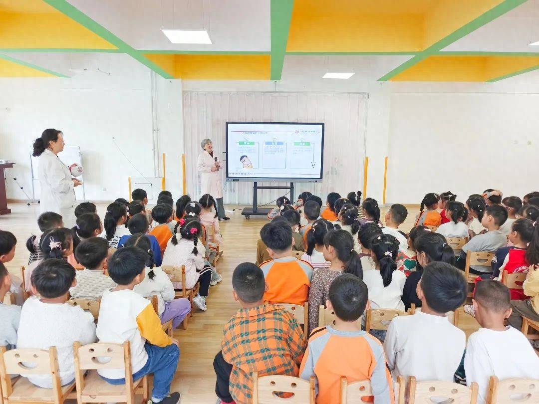 昌邑市妇幼保健院近视防控科普讲座走进幼儿园