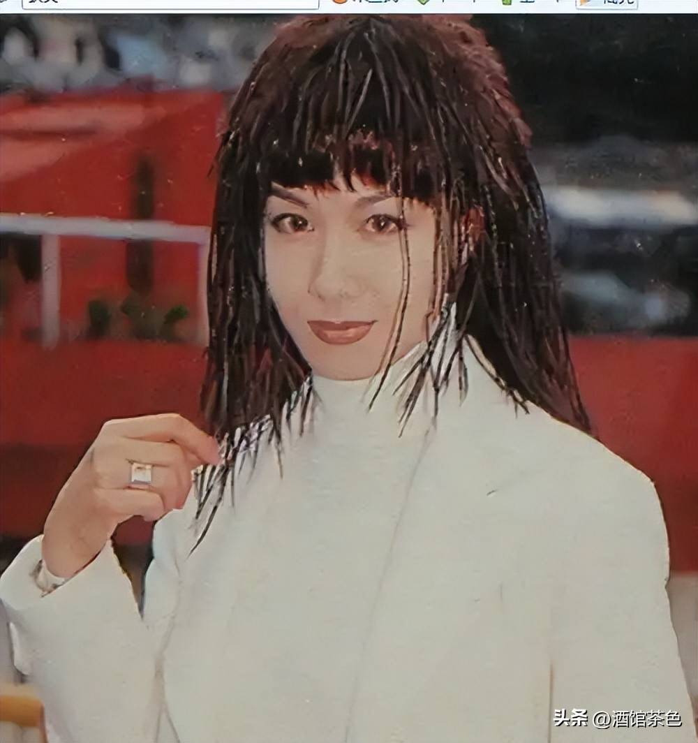 吕颂贤夫妇现状曝光:26年不吃肉,丁克31年,恩爱依旧,54岁近照惊艳