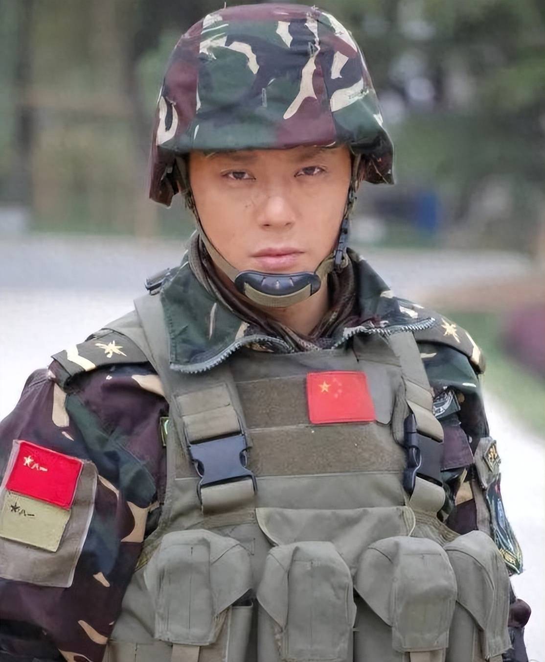 军旅硬汉傅程鹏抛妻弃子娶嫩模事业下滑他曾后悔吗