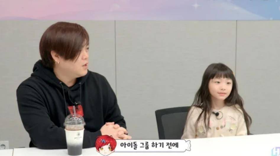 韩国知名男星带女儿签订“她人生首份经纪合约”插图1 韩国知名男星带女儿签订“她人生首份经纪合约”插图1