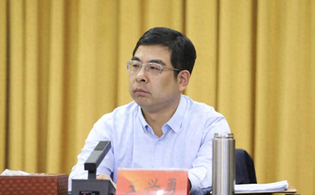 空缺近1年,兰考新县长已到岗