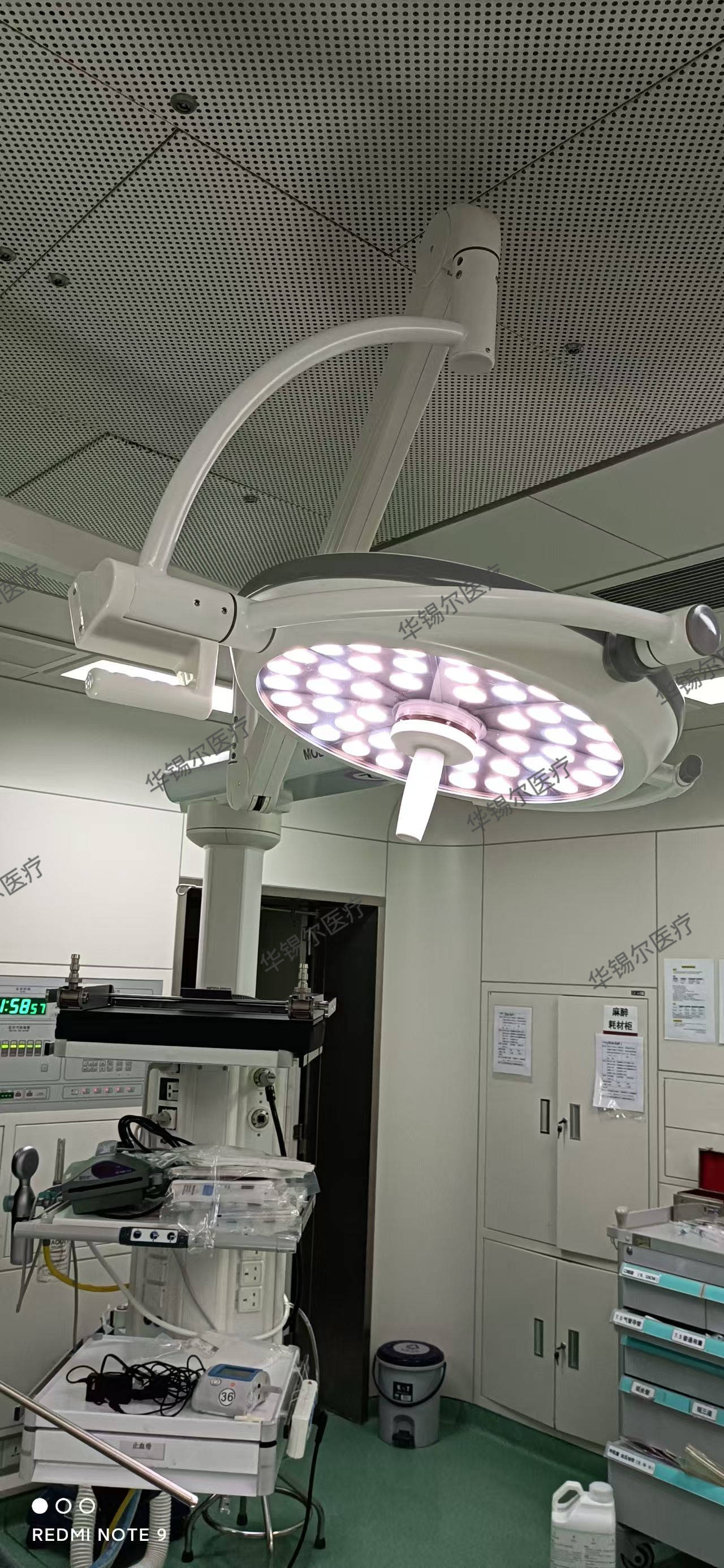 led移动式手术无影灯
