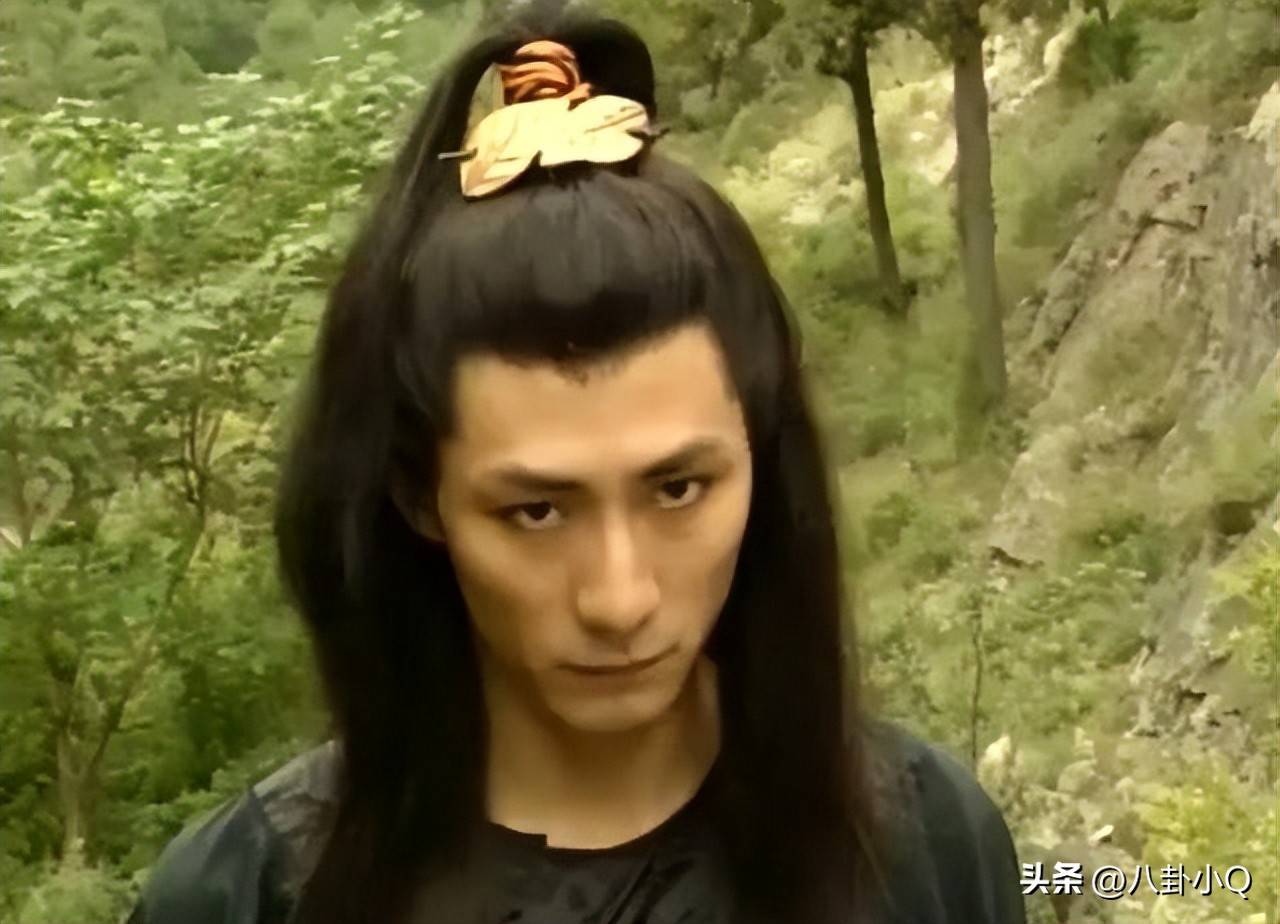 57岁张子健老得认不出,和清华才女老婆甜蜜相伴,女儿像极李婷