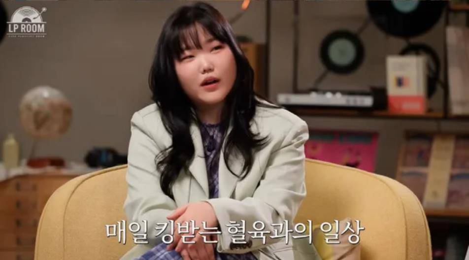 韩国知名女星爆料,和哥哥合住的生活 插图5 韩国知名女星爆料,和哥哥合住的生活 插图5