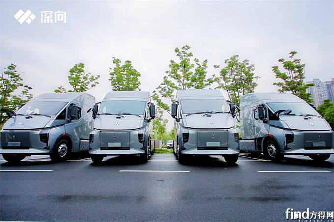 新能源重卡投保“又难又贵”？专家/厂商/用户给出破题方案！