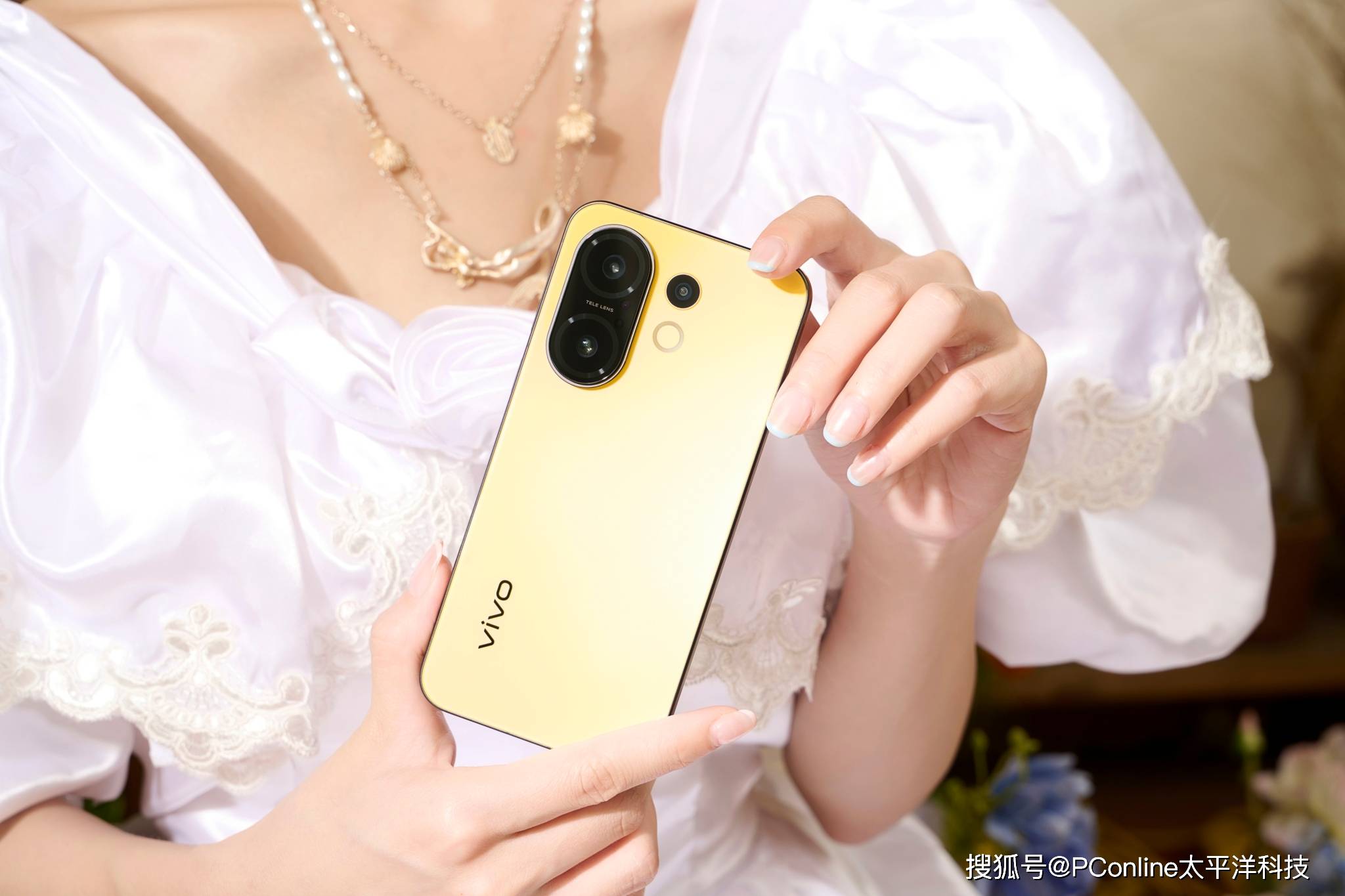 鲜Phone画报：vivo S30 Pro mini图赏：果味十足，清新明媚！