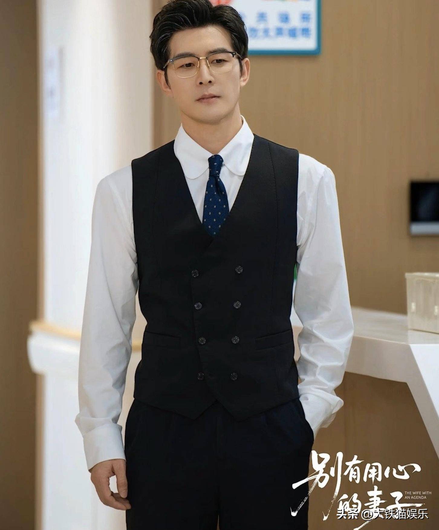 短剧圈有自己的"大叔",个个成熟帅气有男人味,一看年龄才30多