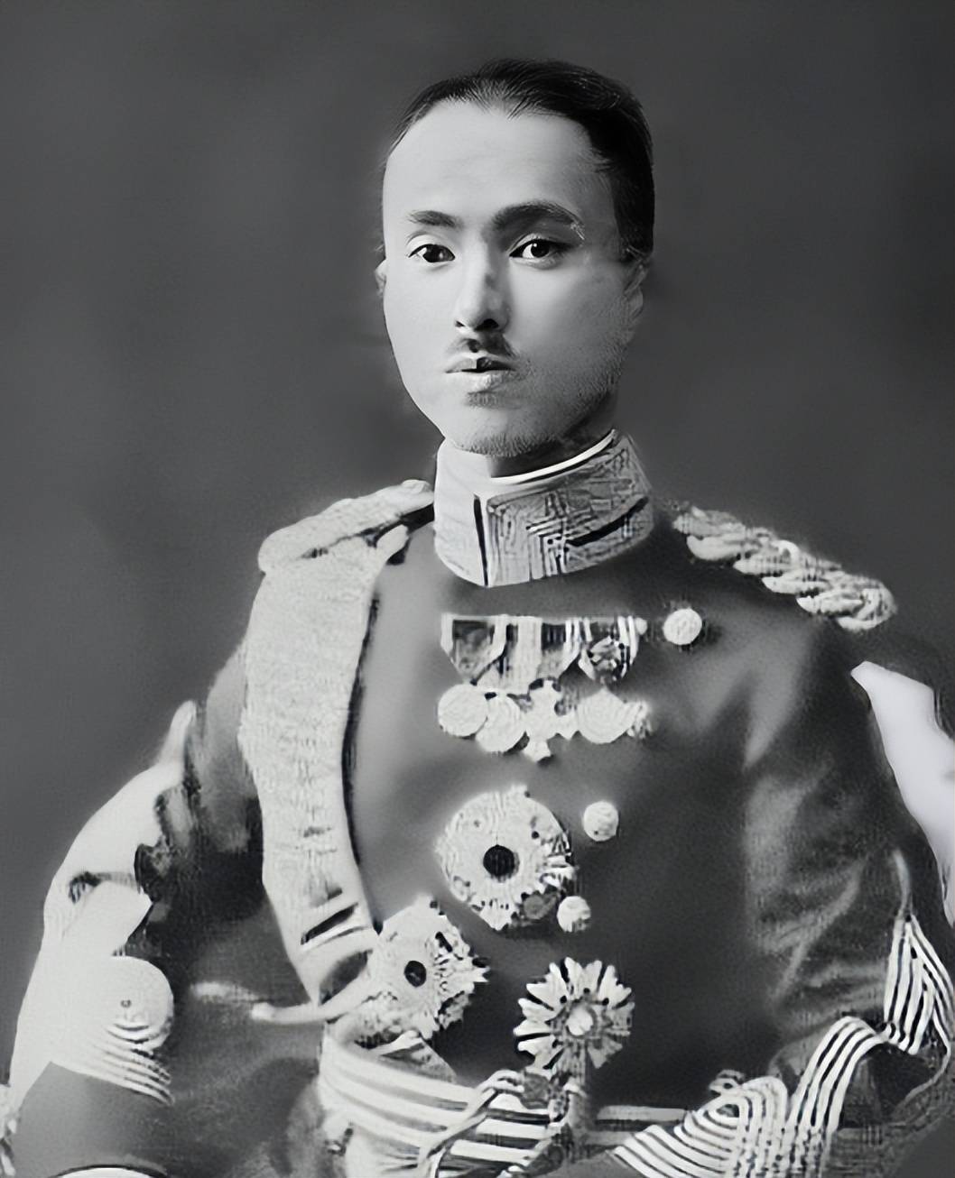 东京审判,一共判了多少日本战犯死刑?真实情况远比你想象的困难