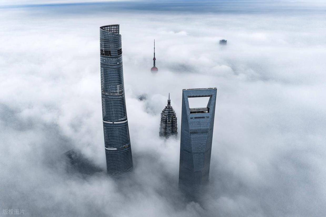 时代浪潮下，地产人该怎么办？