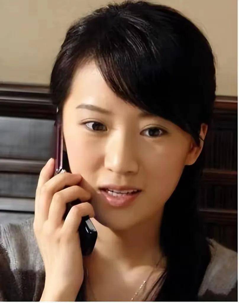 陈道明之女陈格:不靠父亲不炒作,40岁成娱乐圈最争气星二代