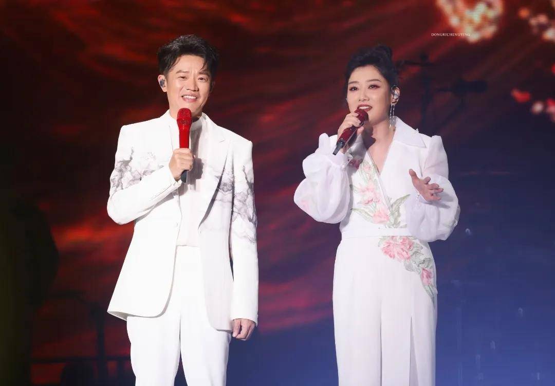 凤凰传奇鸟巢演唱会, 如何打破观众人数纪录?