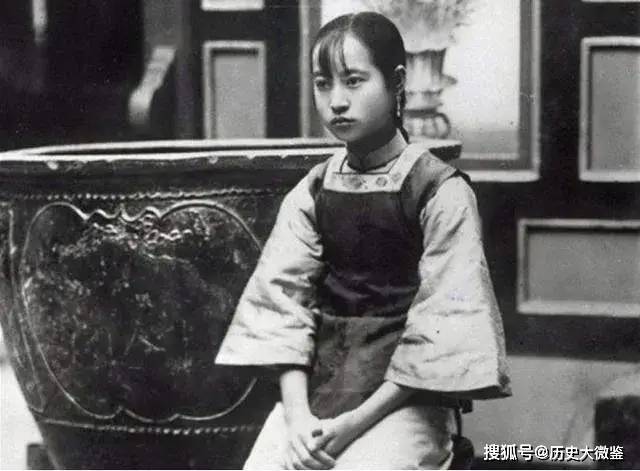 赌徒山穷水尽,张作霖老爸:叫你老婆来,给大伙耍耍!