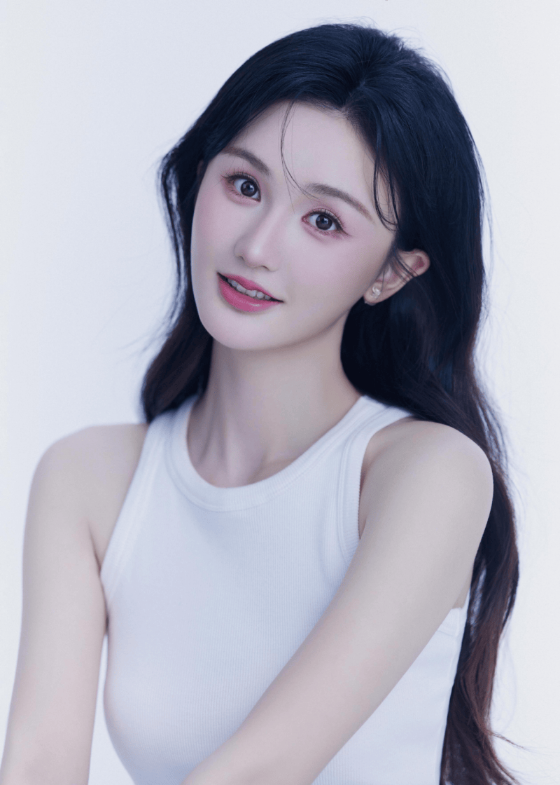 梁咏妮新锐多面型青年演员