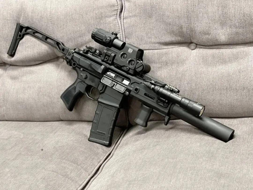 西格绍尔"响尾蛇"步枪:特战先锋,暗夜利刃