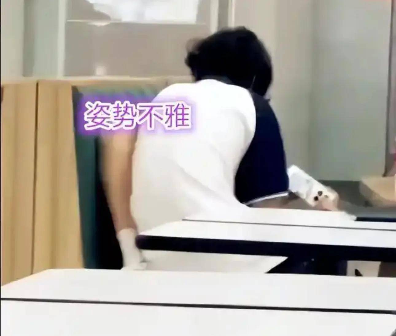 山西应用科技学院西区大食堂惊爆大瓜！
