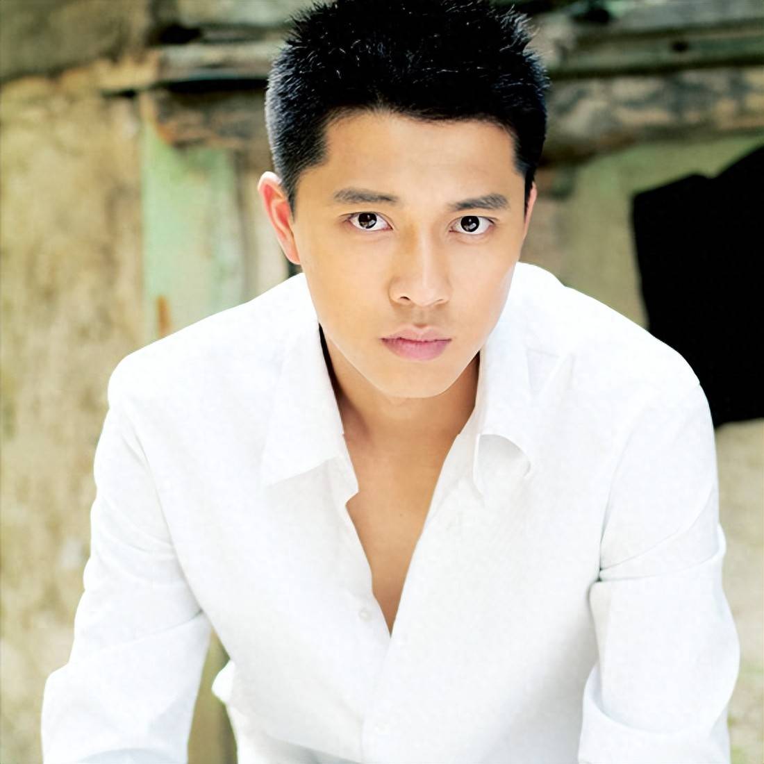 与李小萌相恋19年,在娱乐圈没名气的王雷,在另一个圈子红得发紫