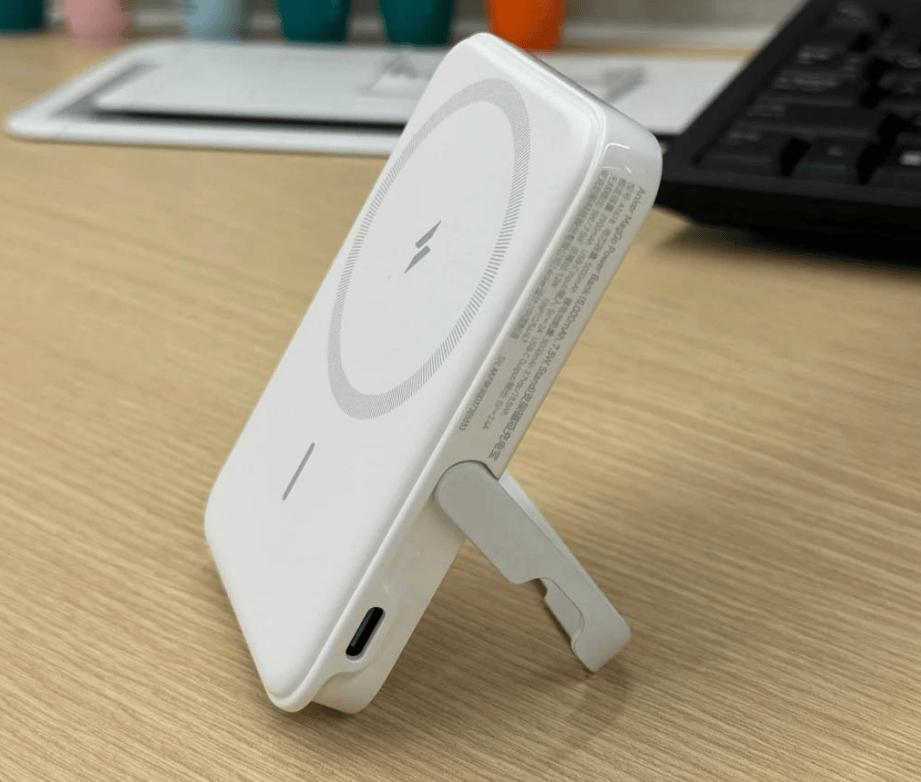 苹果磁吸充电宝哪个牌子好?苹果16认证的磁吸充电宝排名推荐