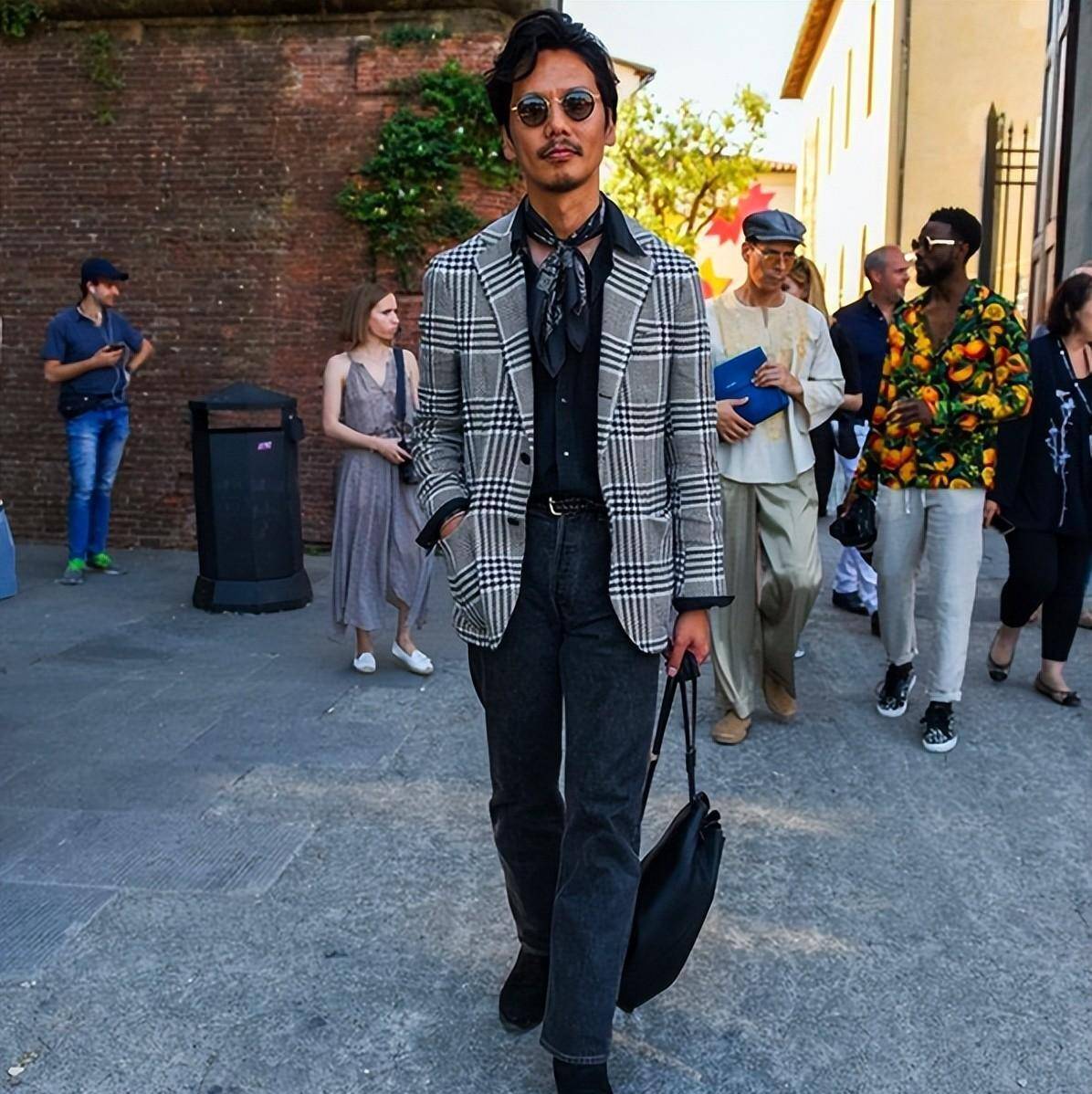 中年男人穿牛仔裤,牢记"3穿3不穿"法则,帅气不油腻,告别大叔感