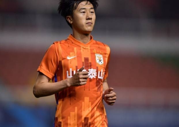 山东鲁能阵容大调整：四大主力离队，刘洋转会上港引发热议