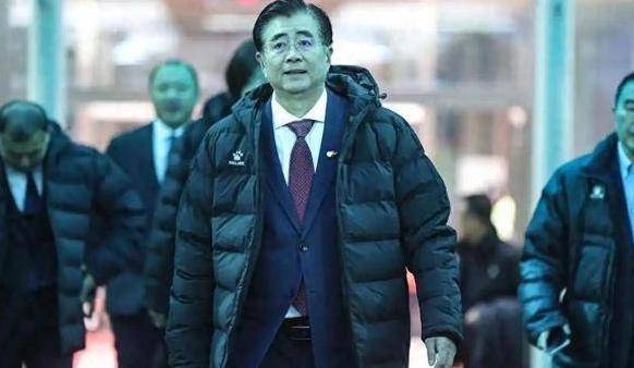 争议！伊万续约至2027年亚洲杯，宋凯无奈表态，球迷：换帅刻不容缓