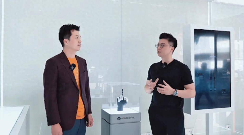 对话速腾聚创CEO邱纯潮：人形机器人市场前景是汽车体量10倍