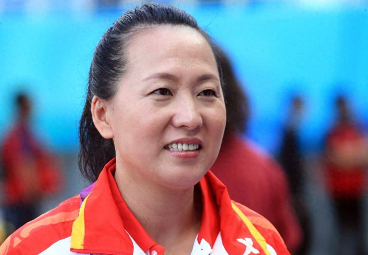 3个孩子3个爹,52岁"东方神鹿"王军霞现状如何