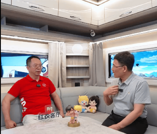 海尔CEO周云杰谈做个人IP心得：提出做IP矩阵的概念，要围绕着企业的品牌产品！周鸿祎：我非常认同您的看法