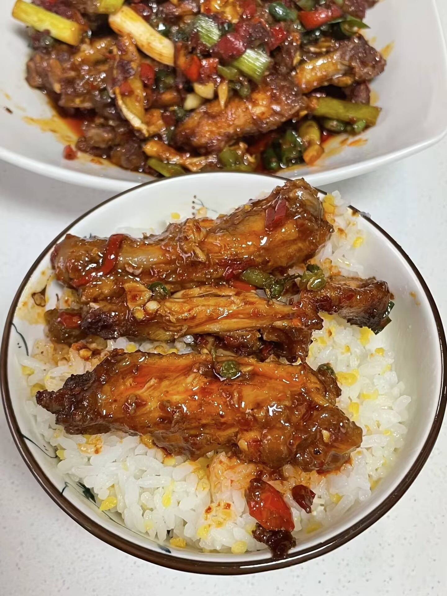 _香辣鸡翅和吮指原味鸡哪个好吃_吮指鸡翅的做法