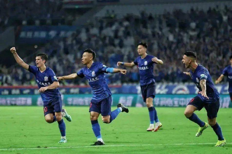 中超保级大战激烈：长春亚泰与青岛海牛深陷降级危机