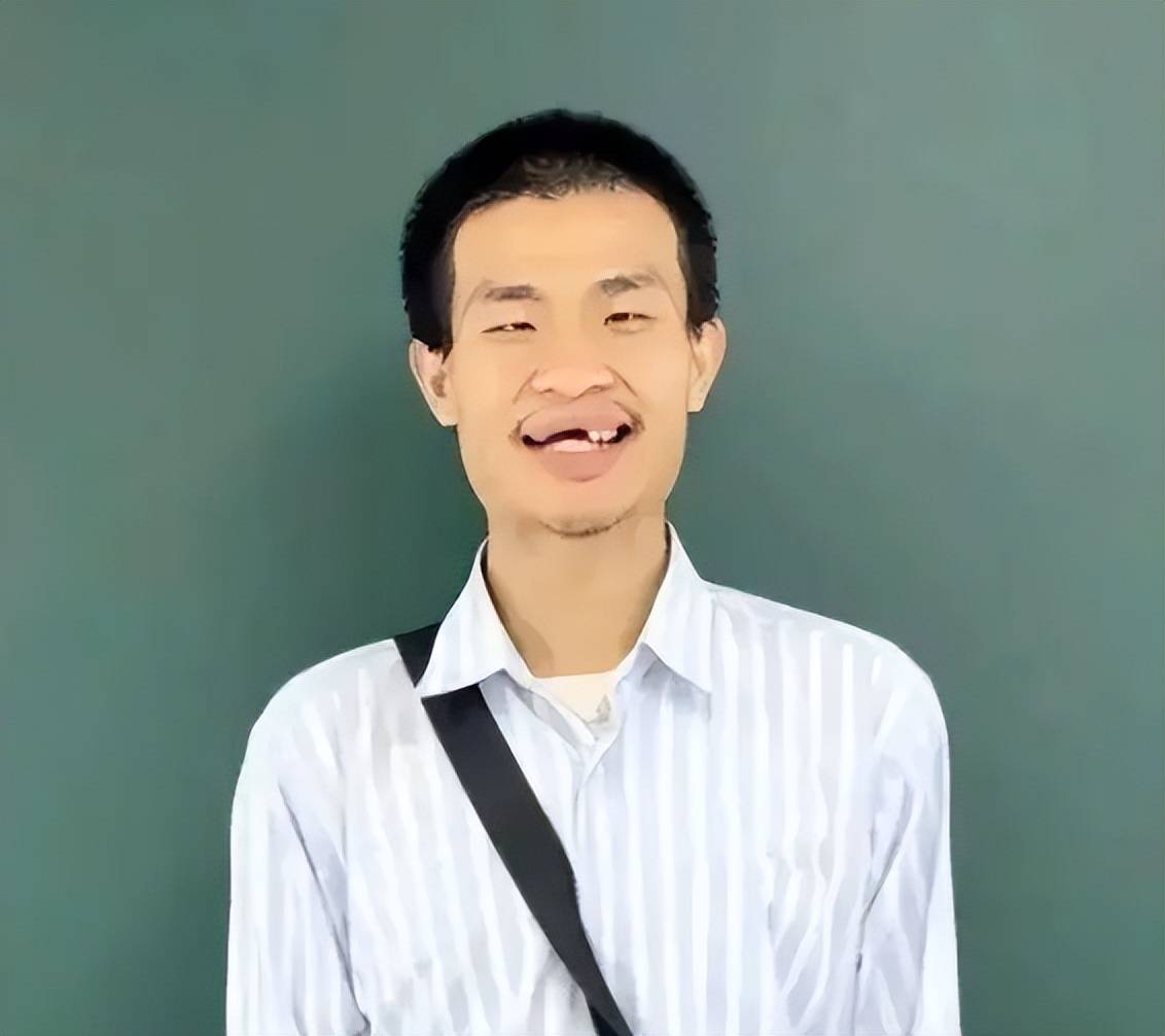 数学天才韦东奕近日开通平台账号,一段自我介绍引爆网络