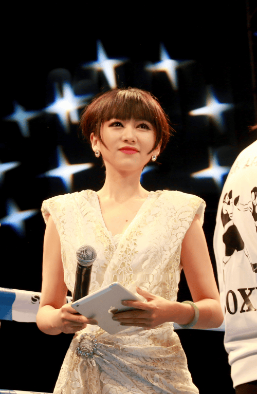 2008年北京奥运会男子拳击金牌得主,内蒙古籍运动员张小平也在