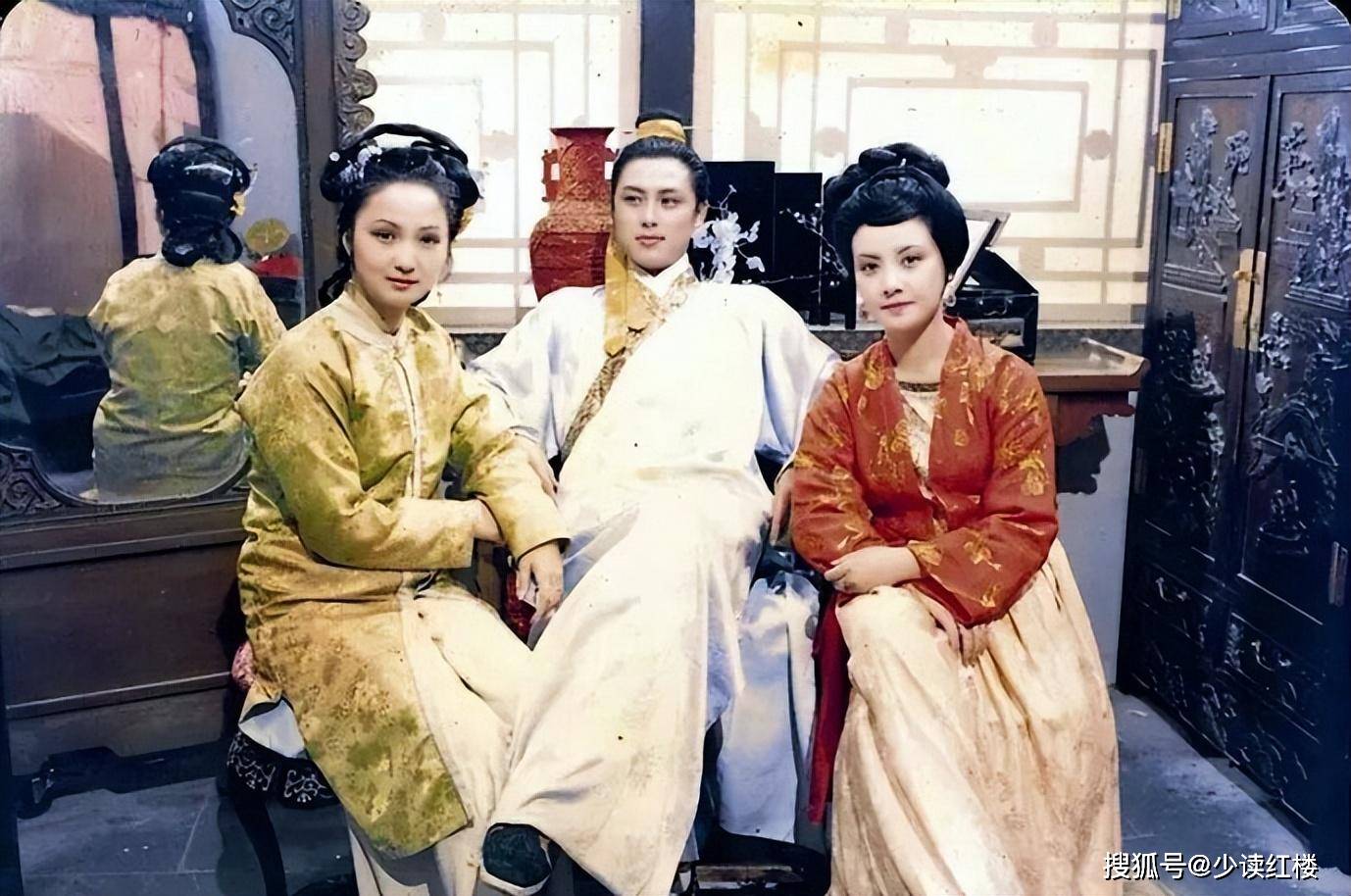 红楼人物婚恋_红楼死结_