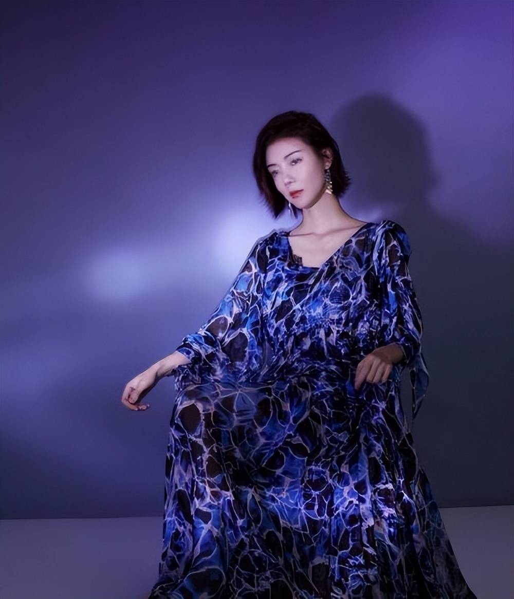 关于离婚单身的霸气说说_离婚单身的说说心情短语_