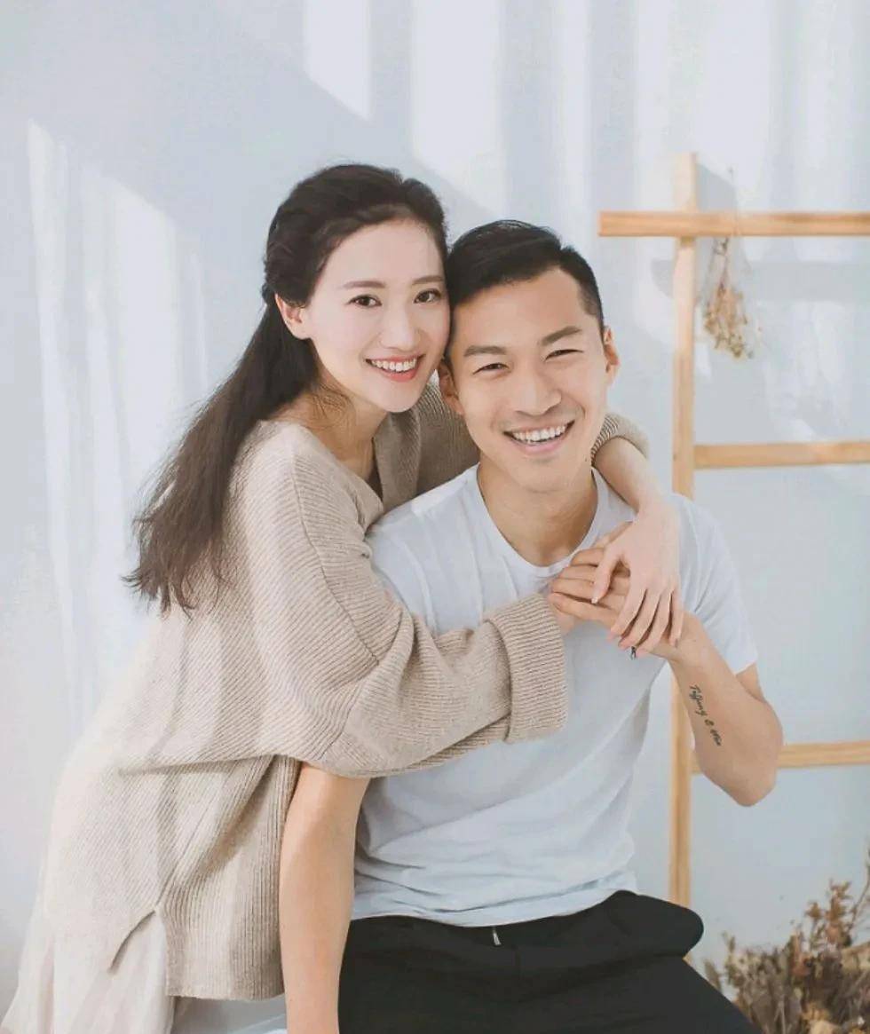 体坛人物吴曦!36岁助攻戴帽,太太绝美,口碑逆转