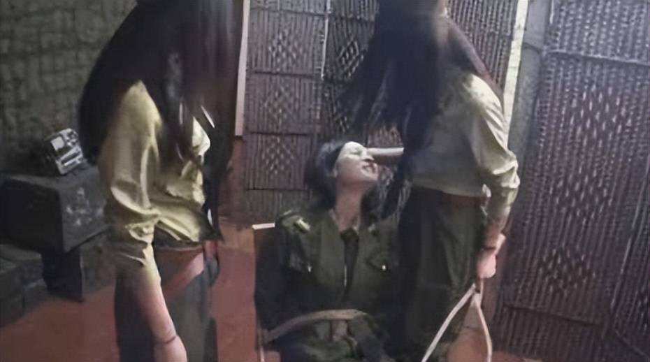 日本女特务撑不过1分钟