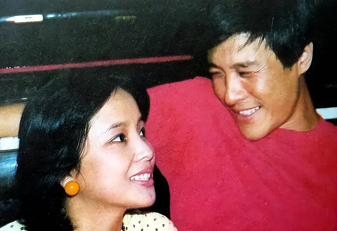 演员宋忆宁现状:丈夫吕凉随她在上海住,低调恩爱,女儿是名翻译