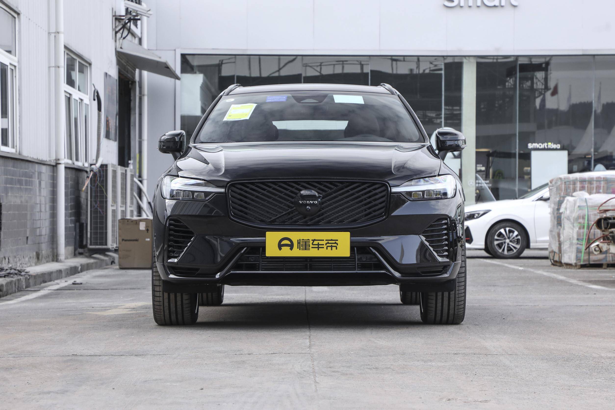 新款沃尔沃XC60 PHEV上市！限时35.49万起