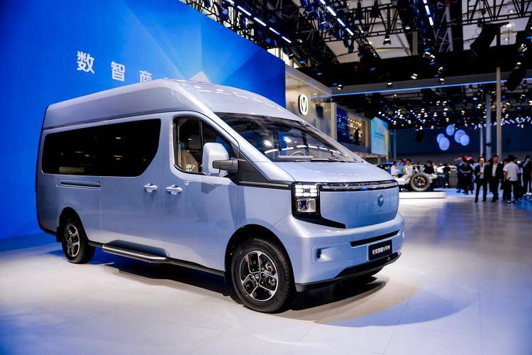 长安凯程V919上市：数智轻客重构商用车价值边界