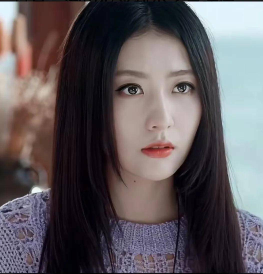 39岁白冰:颜值演技封神,甘当绿叶?吃瓜群众:可惜了!